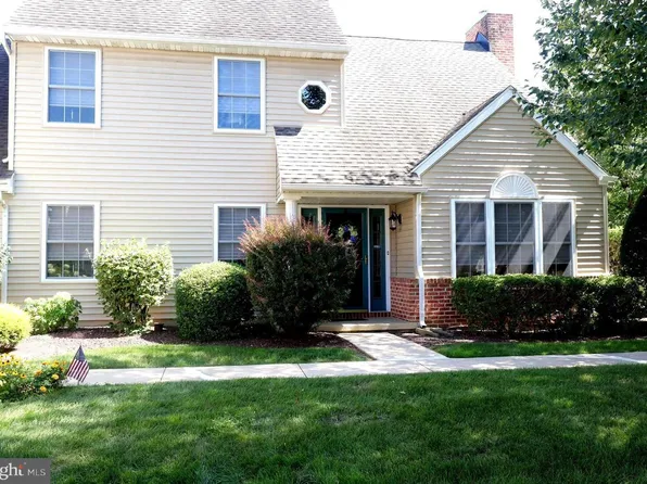 118 Primrose Ln, Wyomissing, PA 19610