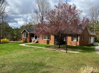 2059 Watt Abbitt Rd, Appomattox, VA 24522