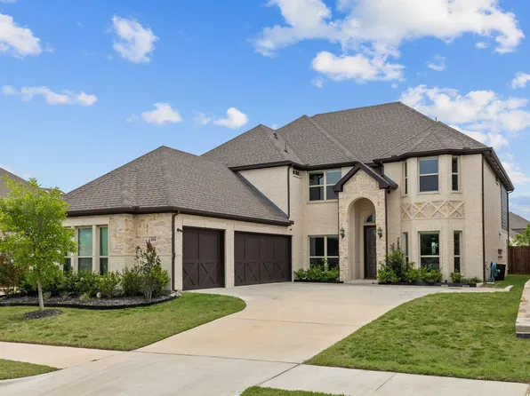 414 Frontier Ct, Midlothian, TX 76065