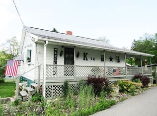 12 E End Rd, Smock, PA 15480