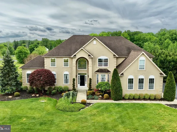 16 Gabrielle Cir, Woolwich Township, NJ 08085