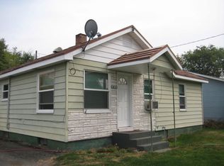 211 S Elm St, Omak, WA 98841