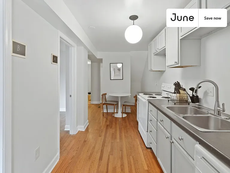 1334 Newton St NE — Photo 7