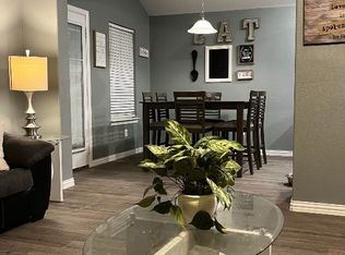 108 Springleaf Ln, Mabank, TX 75147