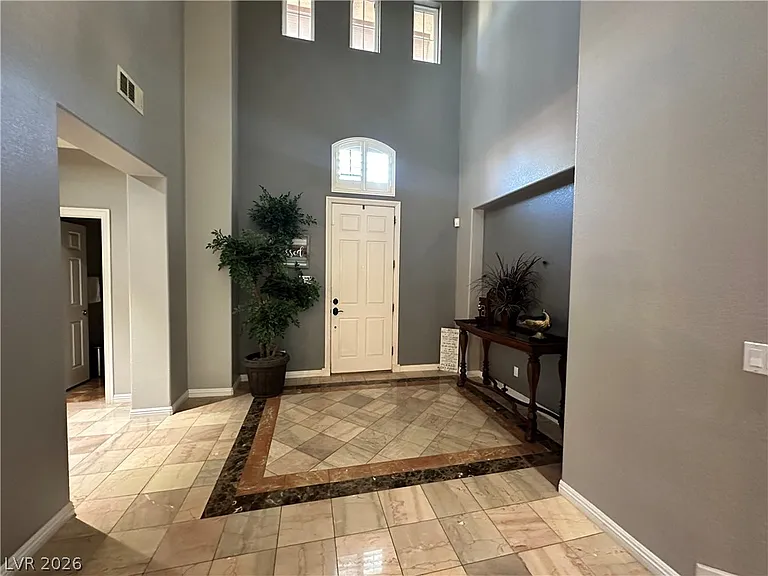 1211 Martini Dr — Photo 6