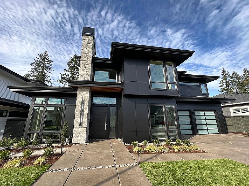 1st image of 5725 SE Corsica St