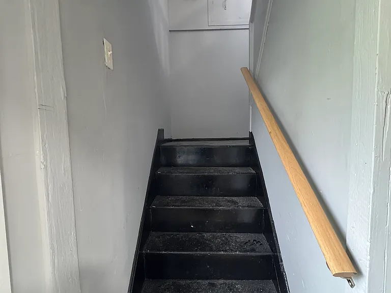 52-54 Ives Ct #3 — Photo 22