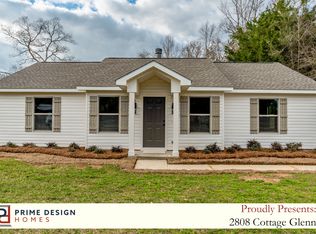 2808 Cottage Glenn Dr E, Mobile, AL 36695