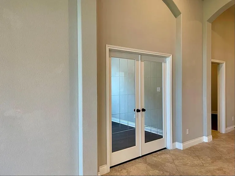 3323 Chandler Hollow Ln — Photo 21
