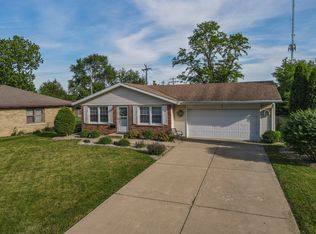 740 Burns Ct, Bourbonnais, IL 60914