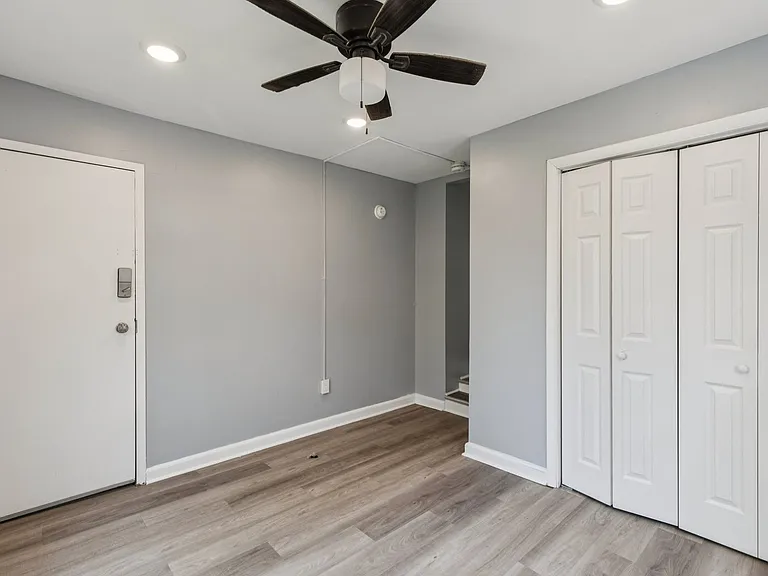 21 E Price St — Photo 23