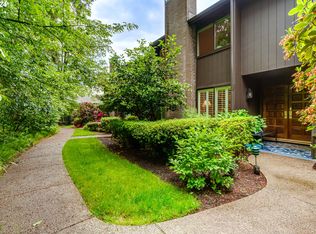 145 Westbrook Way, Eugene, OR 97405
