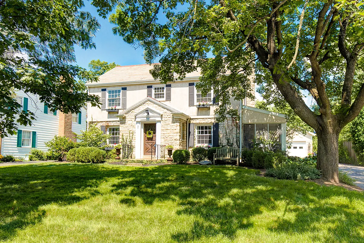 2146 Elgin Rd photo 1