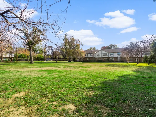 296 Westview Ter, Arlington, TX 76013
