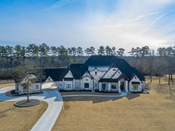 140 Clear Lake Dr, Longview, TX 75605