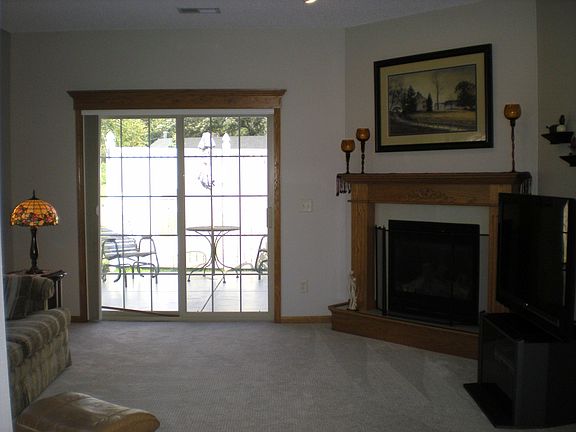 4th image of 1673 Payton Ct NE