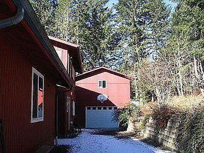 4th image of 31828 McLoughlin Dr