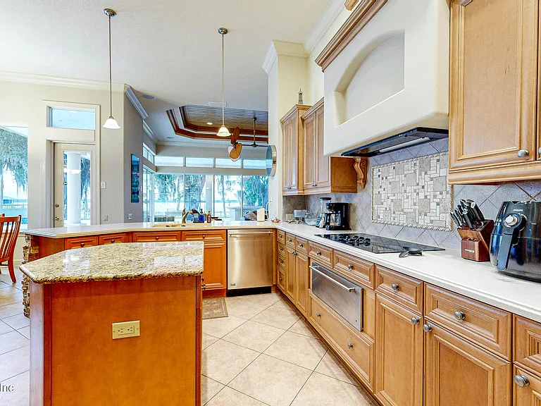 5549 Steamboat Rd — Photo 14