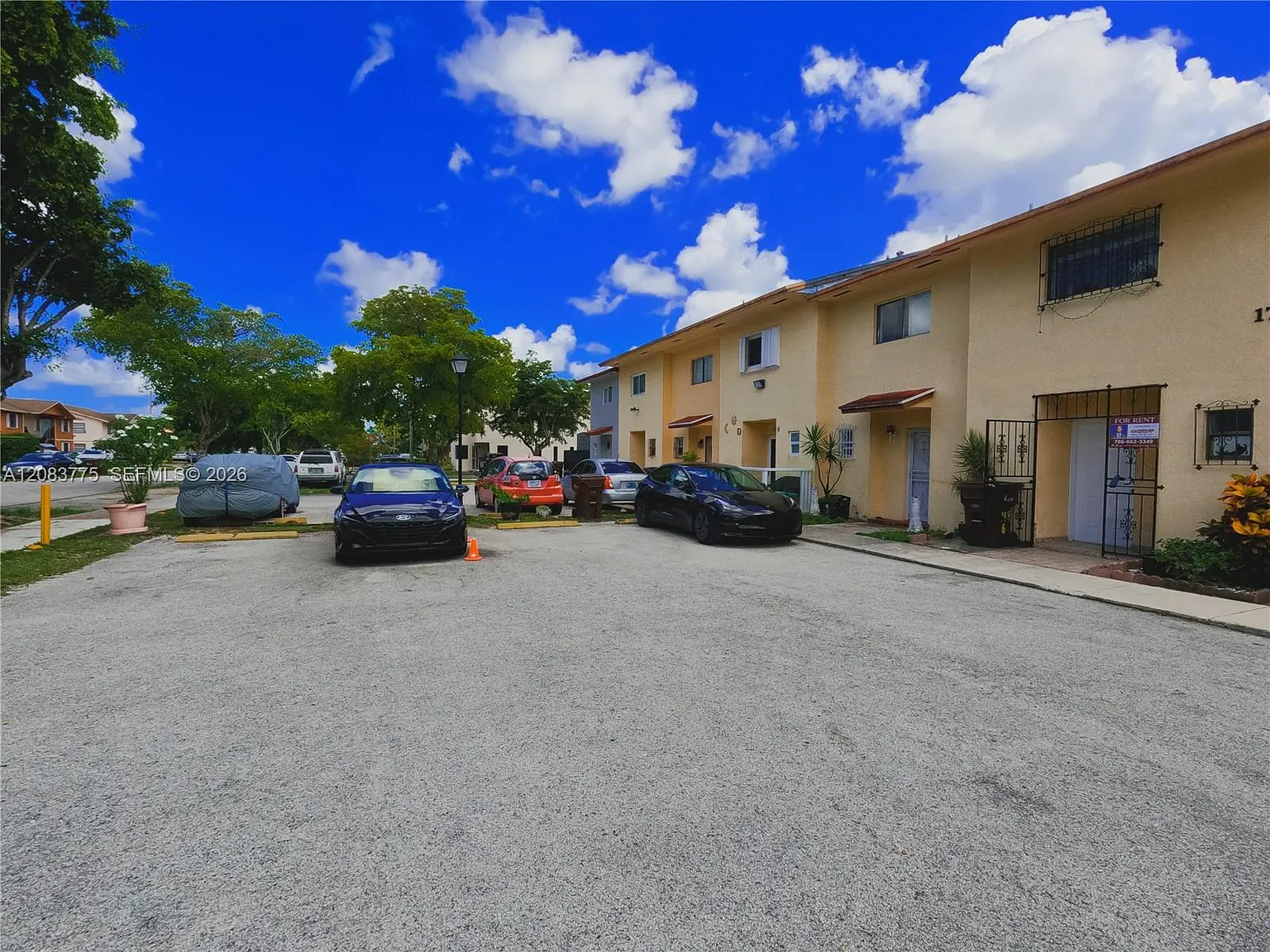 Casa Del Sol Townhomes Co — Photo 4