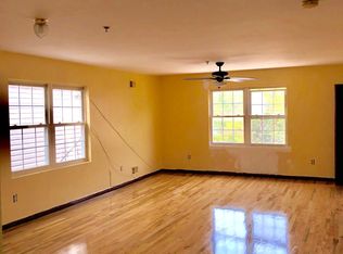 521 3rd St #3, Union City, NJ 07087
