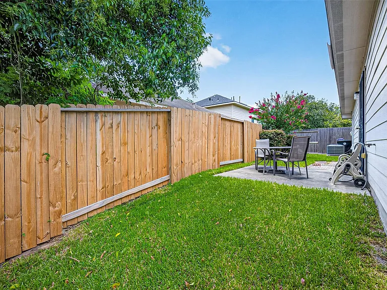 13022 Cherton Ct — Photo 10