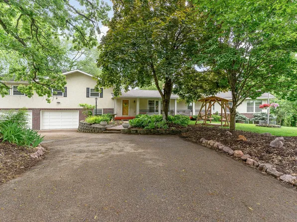 1510 Lone Oak Rd, Eagan, MN 55121