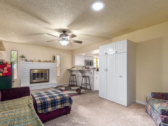 4th image of 8164 W Sierra Vista Dr