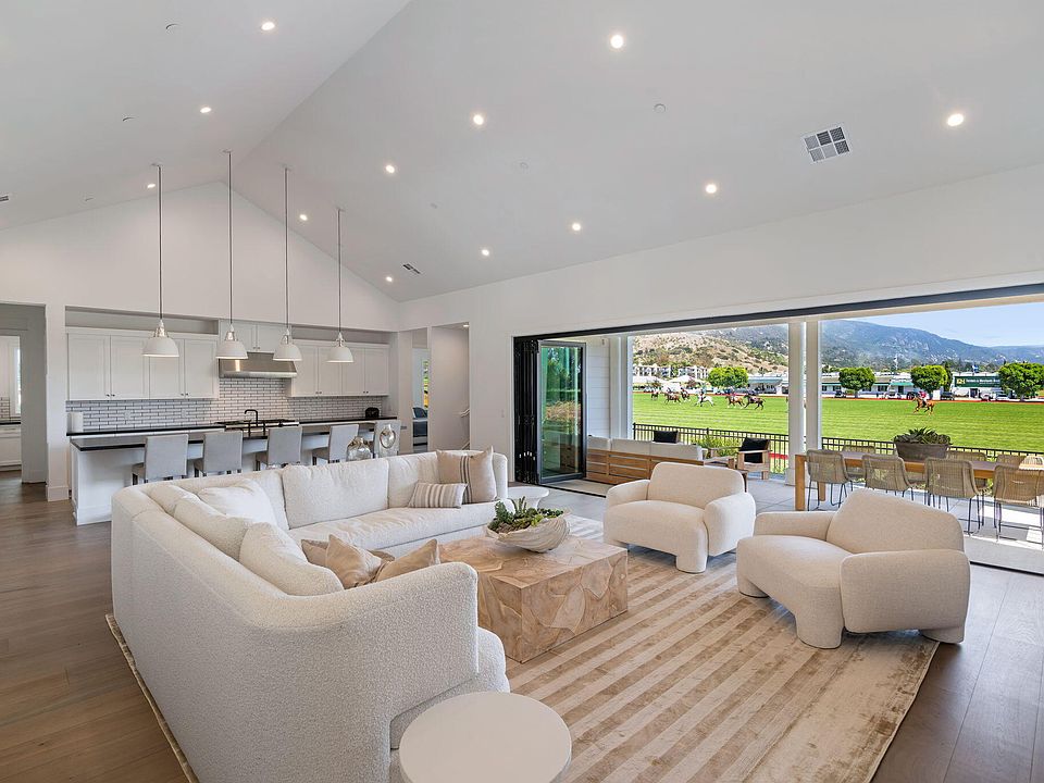 1st image of 110 Polo Way