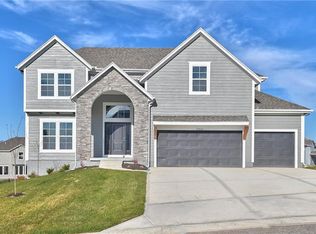 6018 Apache Dr, Shawnee, KS 66226