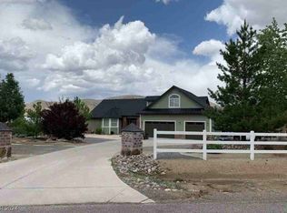 1526 Downs Dr, Minden, NV 89423