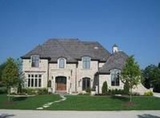 10 Firethorn Ct, Bolingbrook, IL 60490