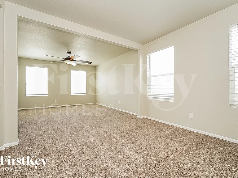 2349 Shipman St — Photo 6
