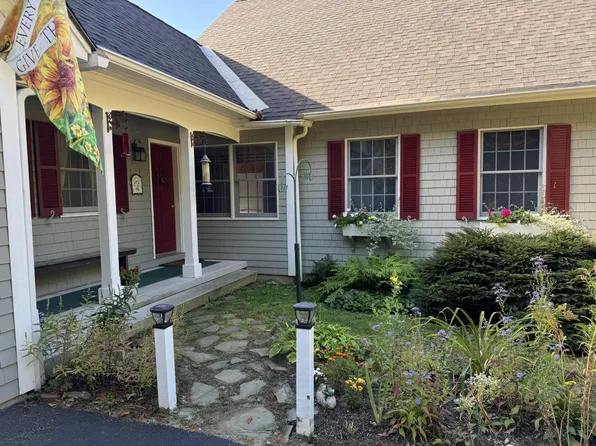 20 Mountain Road, Minot, ME 04258