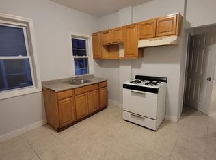 19 Triton Ter #1R, Newark, NJ 07104