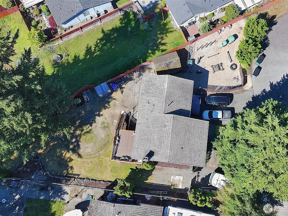 1st image of 24403 224th Avenue SE