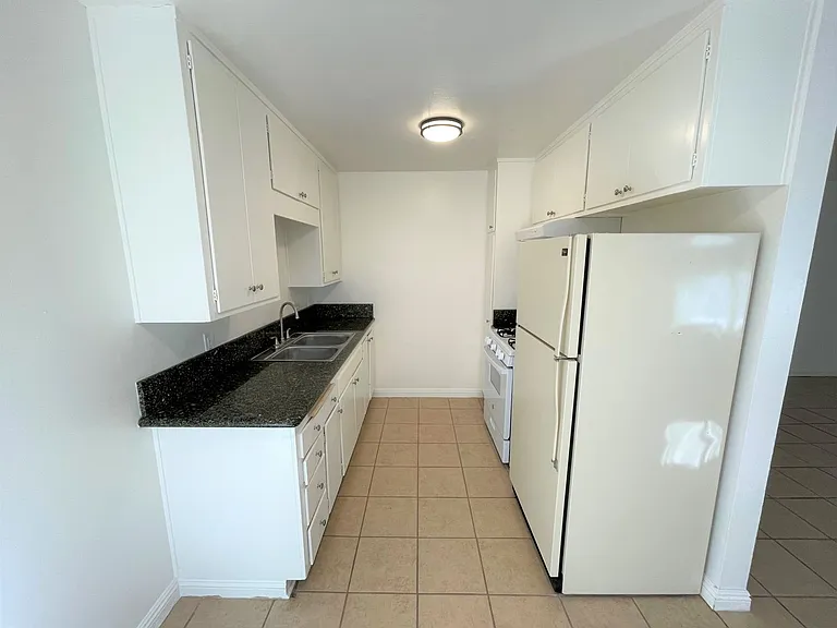 217 Sespe Ave #A-B — Photo 8