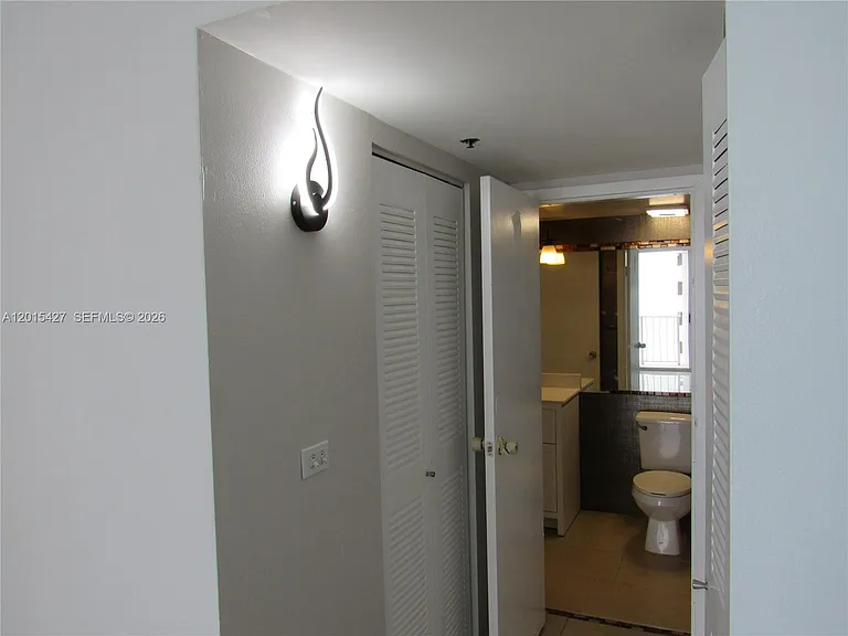 7601 E Treasure Dr #2210 — Photo 9