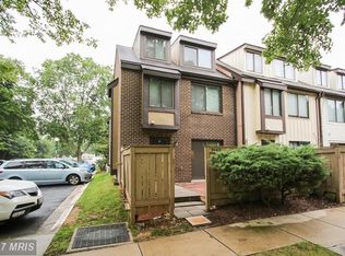 9980 Forest View Pl, Gaithersburg, MD 20886