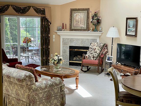 5th image of 2789 Mansard Ln