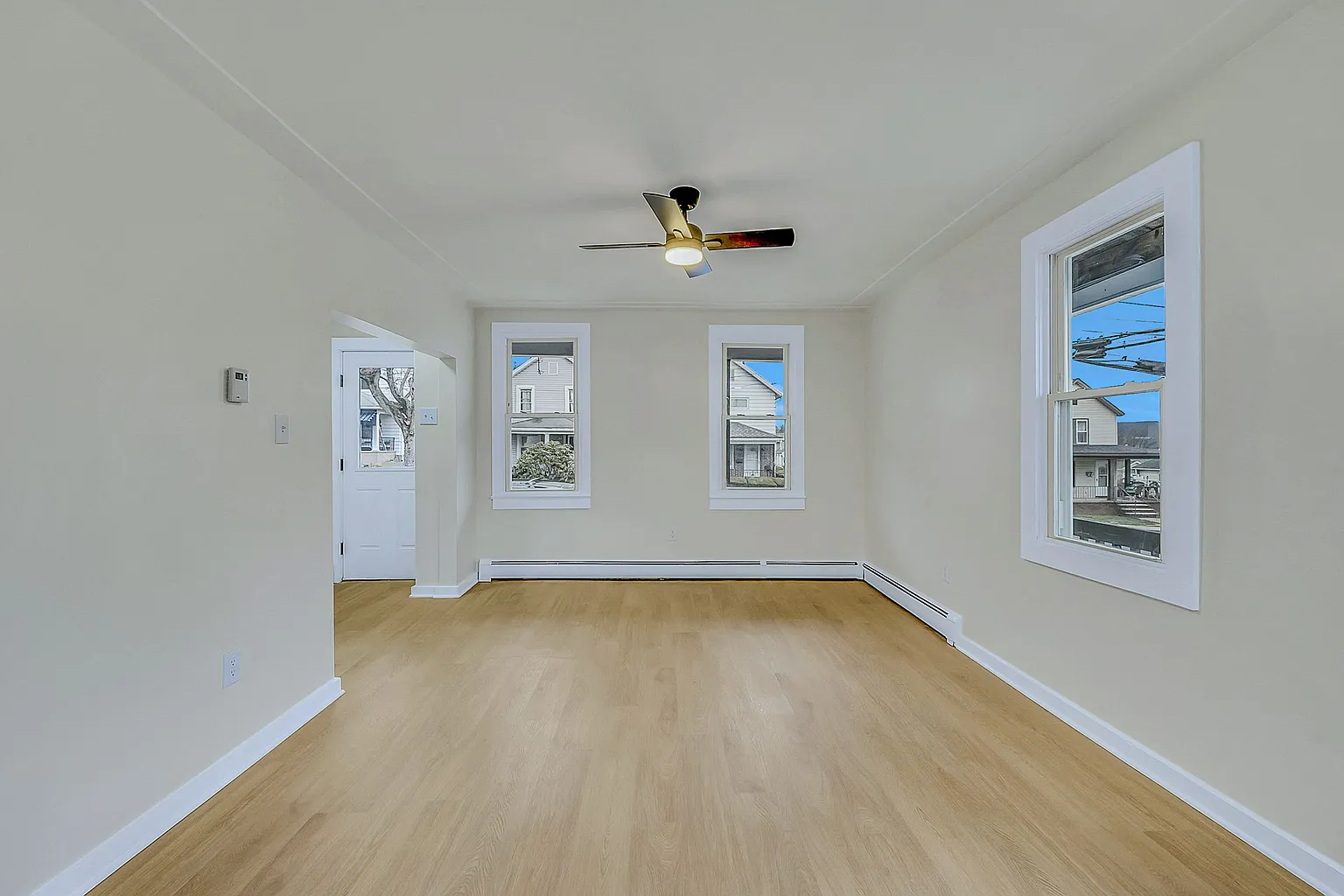 1001 Lincoln Ave photo 1