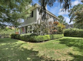 57 Blackpoint Rd, Rumson, NJ 07760