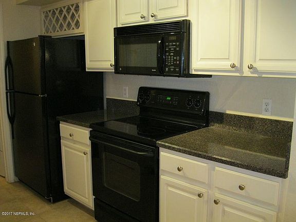 3rd image of 440 Timberwalk Ct APT 913