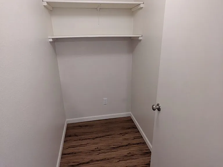 West Slope Apartments — Photo 53