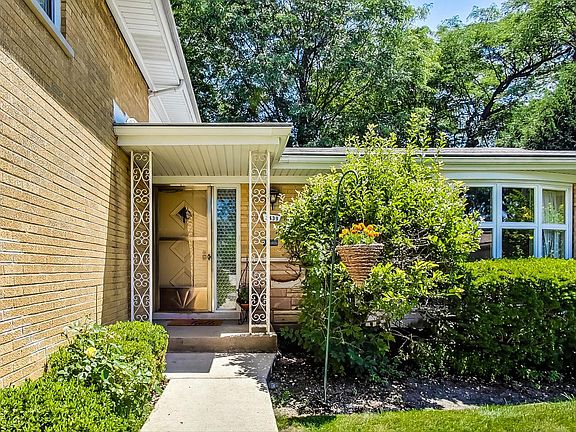4th image of 2839 Birchwood Ave