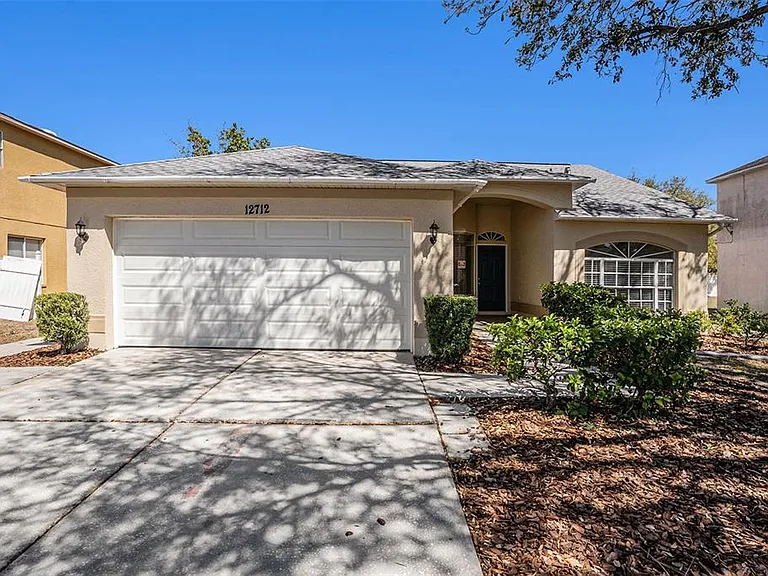 12712 Longcrest Dr — Photo 3