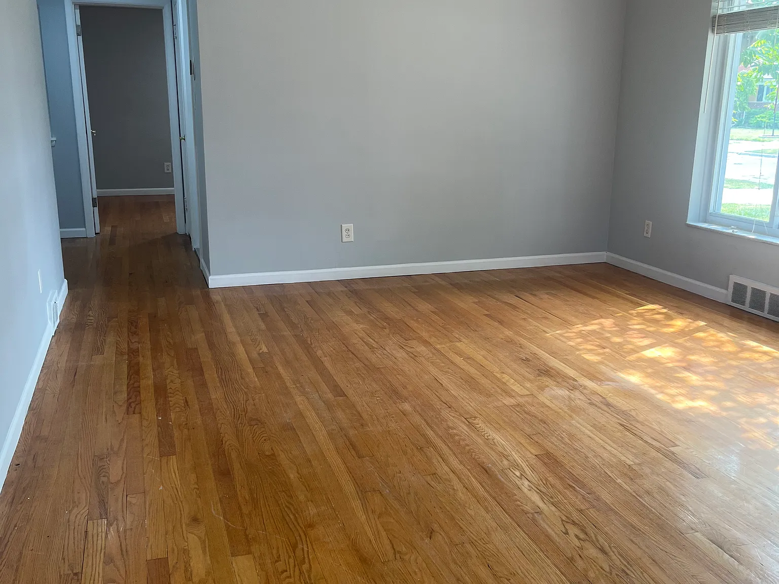 24242 Raven Avenue — Photo 1