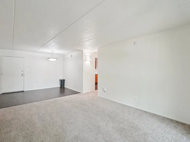 The Heights of Southfield Apartments — Photo 33