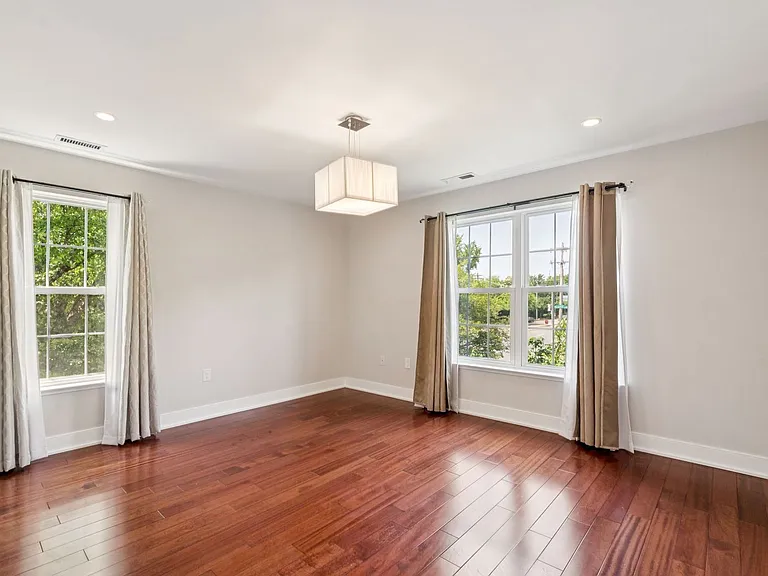 3521 Reserve Dr — Photo 13