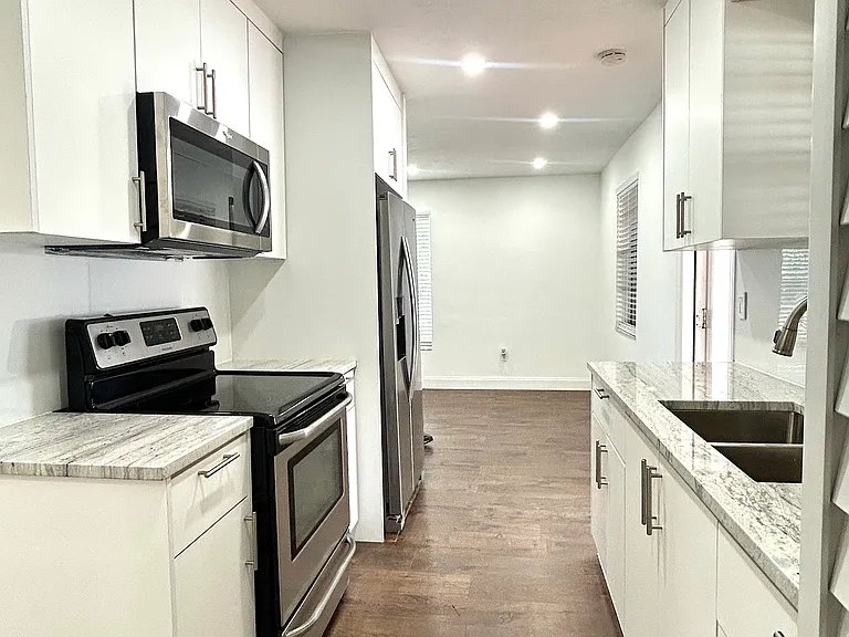 6001 SW 116th Ave — Photo 6