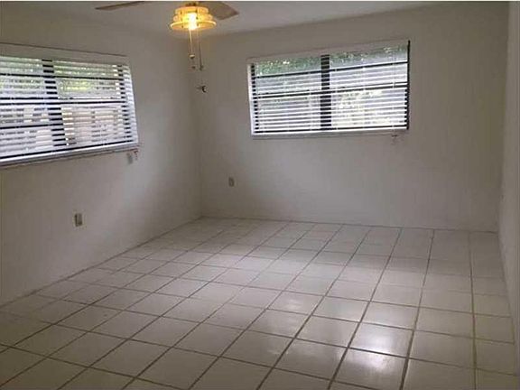 5th image of 8035 NW 13th Ct